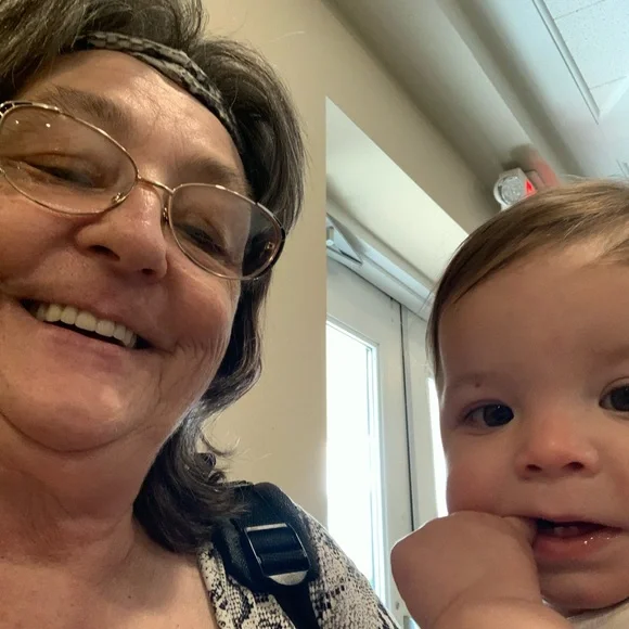 Please like and Share this live notification to know when I am live - Picture 13 of 17